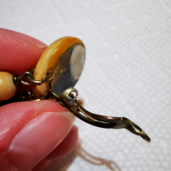 Vintage Wooden Clip On Earrings - Picture 7 of 9